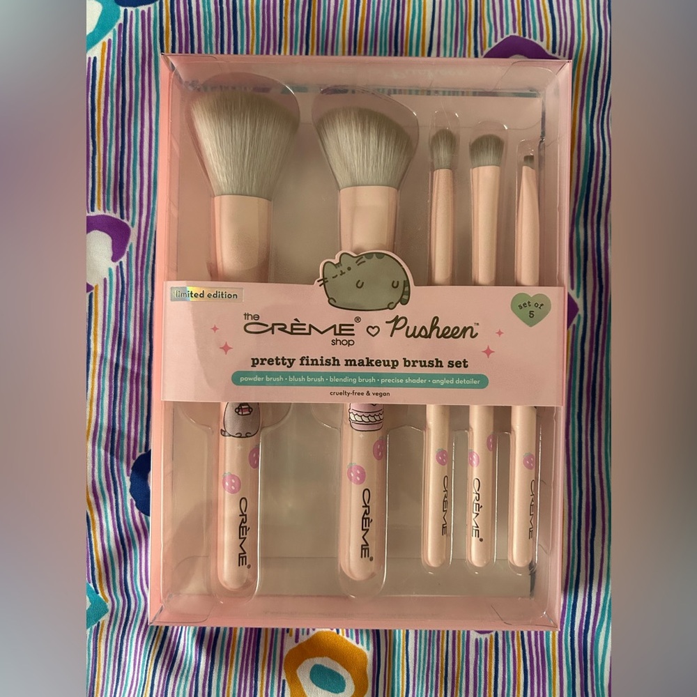 The Crème Shop Pusheen Pretty Finish Makeup Brush Set - Pink